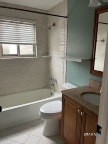 82 River Bend Road A, Stratford, CT 06614