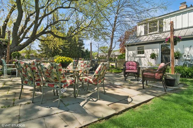 429 Grand Avenue, Lake Zurich, IL 60047