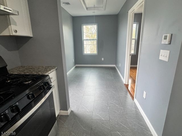 17 Home St, Franklin Twp., NJ 08873