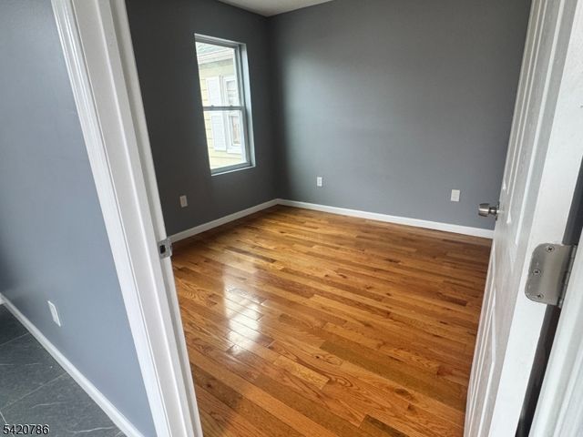 17 Home St, Franklin Twp., NJ 08873