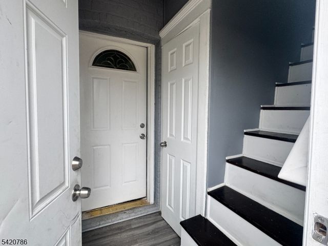 17 Home St, Franklin Twp., NJ 08873