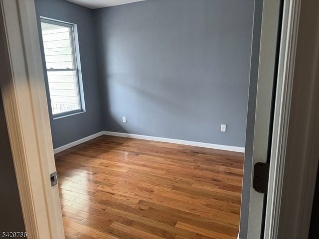 17 Home St, Franklin Twp., NJ 08873