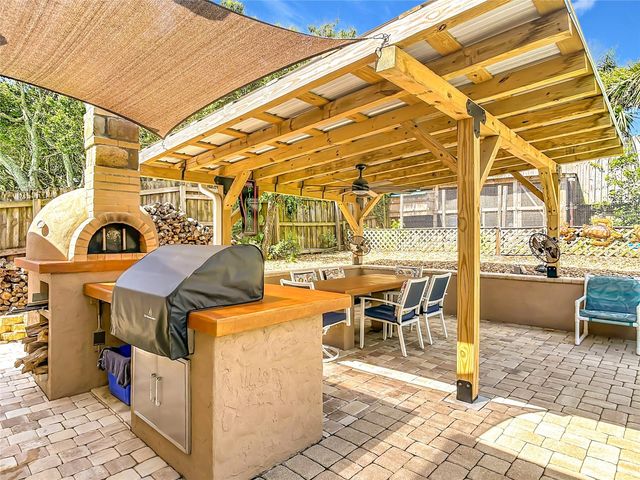 1412 BEACON STREET, New Smyrna Beach, FL 32169