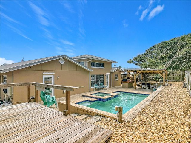 1412 BEACON STREET, New Smyrna Beach, FL 32169