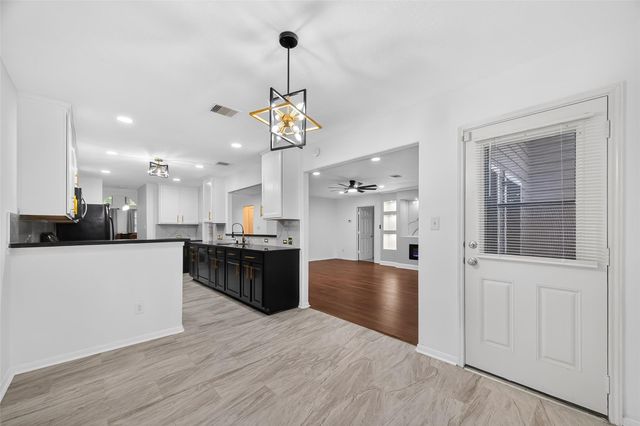 15807 Sonoma Park Drive, Houston, TX 77049