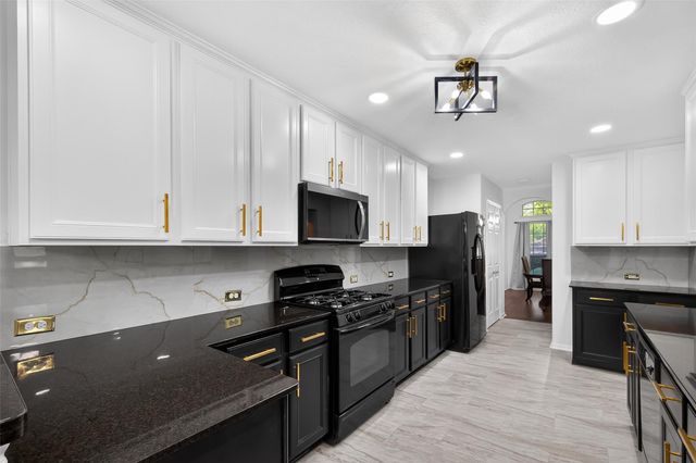 15807 Sonoma Park Drive, Houston, TX 77049