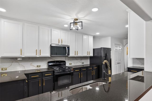 15807 Sonoma Park Drive, Houston, TX 77049