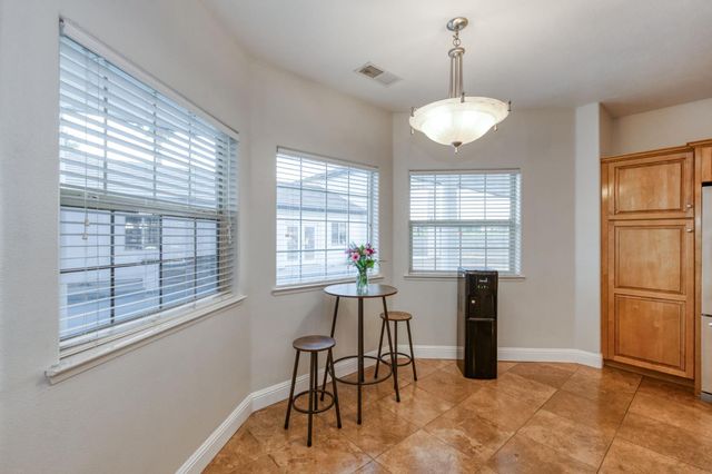 17448 Island Drive, Madera, CA 93636