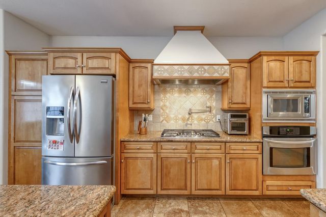 17448 Island Drive, Madera, CA 93636