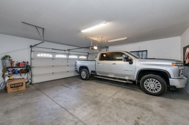 17448 Island Drive, Madera, CA 93636