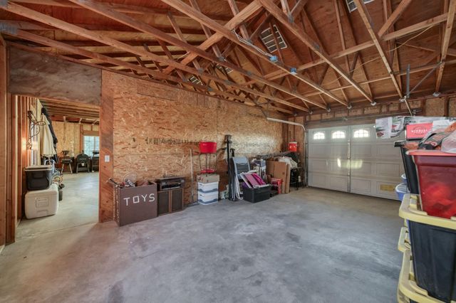 17448 Island Drive, Madera, CA 93636