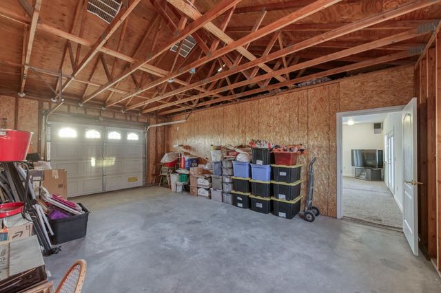 17448 Island Drive, Madera, CA 93636