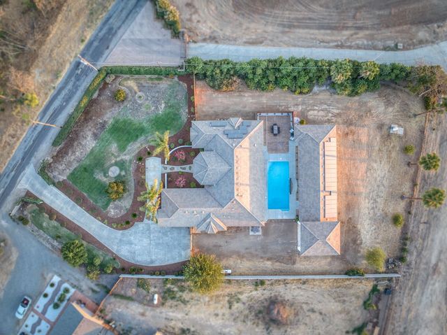 17448 Island Drive, Madera, CA 93636