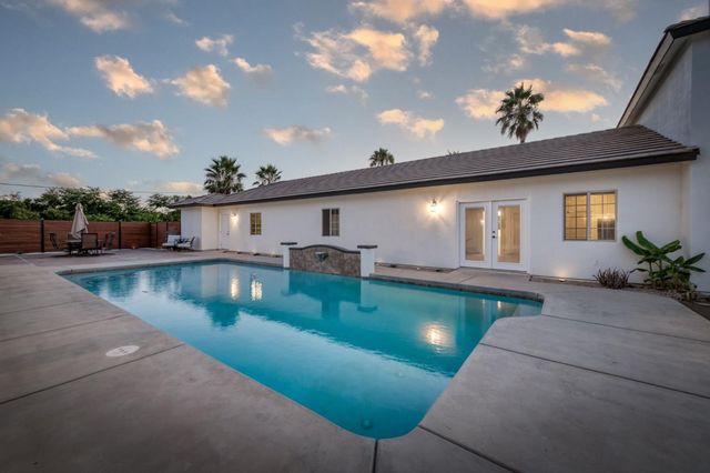 17448 Island Drive, Madera, CA 93636