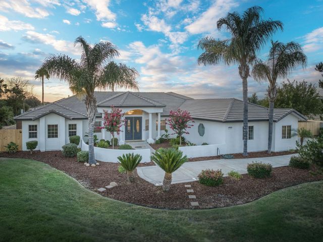 17448 Island Drive, Madera, CA 93636