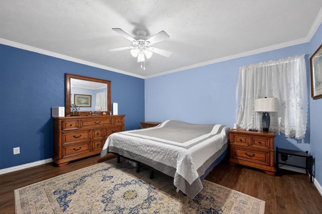 212 Edgewood Drive, Highland Village, TX 75077