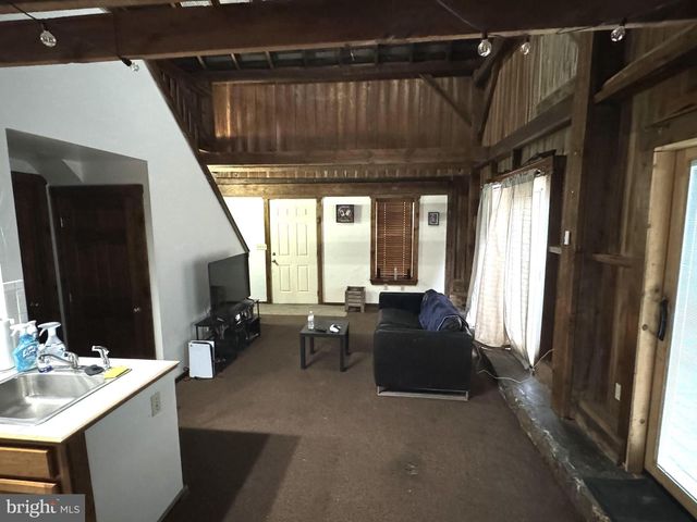 172-174 W MAIN ST, Leola, PA 17540