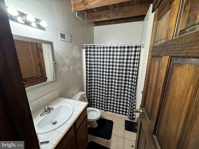 172-174 W MAIN ST, Leola, PA 17540