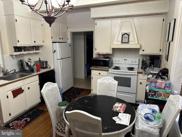 172-174 W MAIN ST, Leola, PA 17540