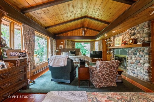 4476 W Edgewood Road, Dixon, IL 61021