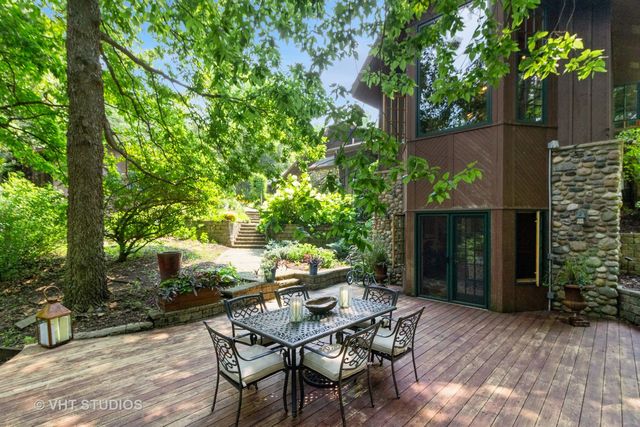 4476 W Edgewood Road, Dixon, IL 61021