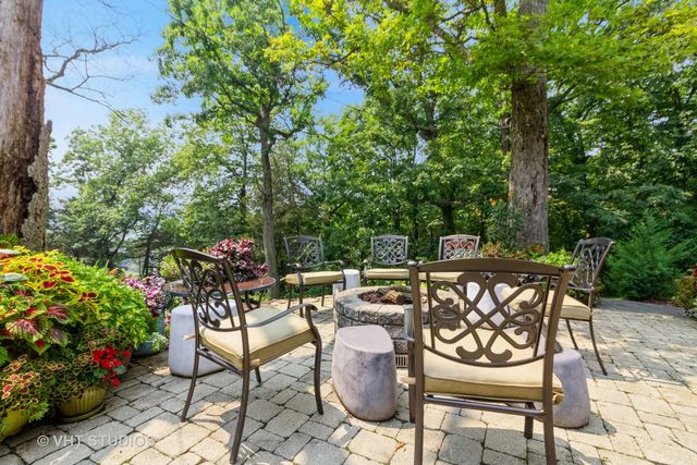 4476 W Edgewood Road, Dixon, IL 61021