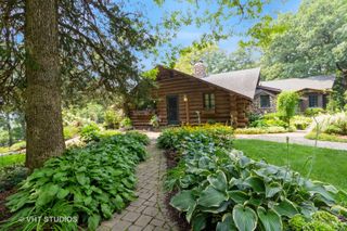 4476 W Edgewood Road, Dixon, IL 61021