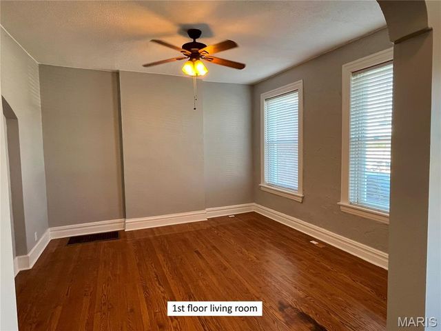 6018 Virginia Avenue, St Louis, MO 63111