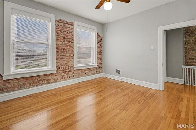 6018 Virginia Avenue, St Louis, MO 63111