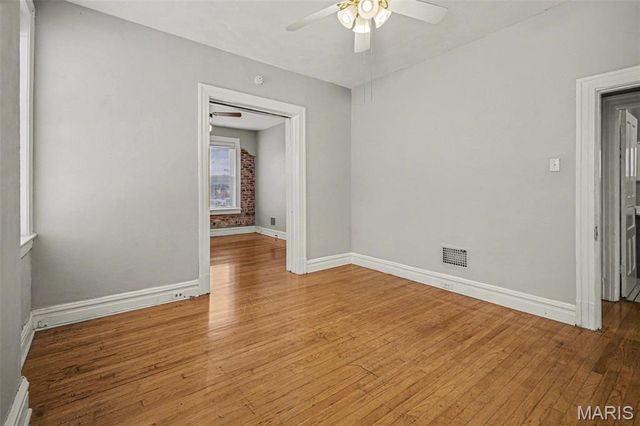 6018 Virginia Avenue, St Louis, MO 63111