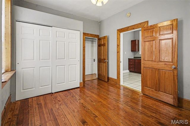6018 Virginia Avenue, St Louis, MO 63111