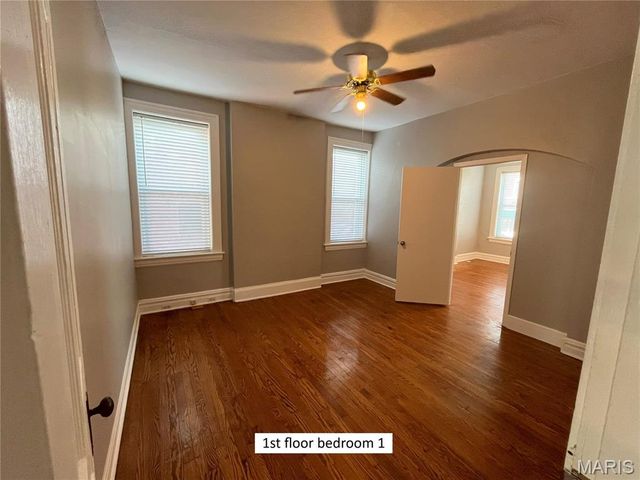 6018 Virginia Avenue, St Louis, MO 63111