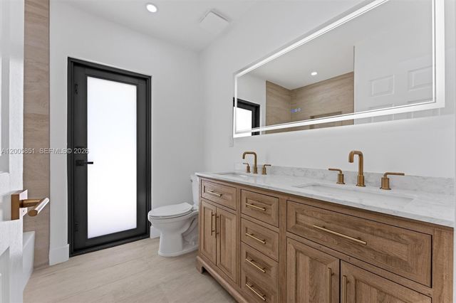 401 SW 63rd Ter, Plantation, FL 33317