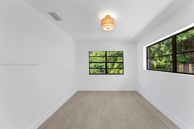 401 SW 63rd Ter, Plantation, FL 33317