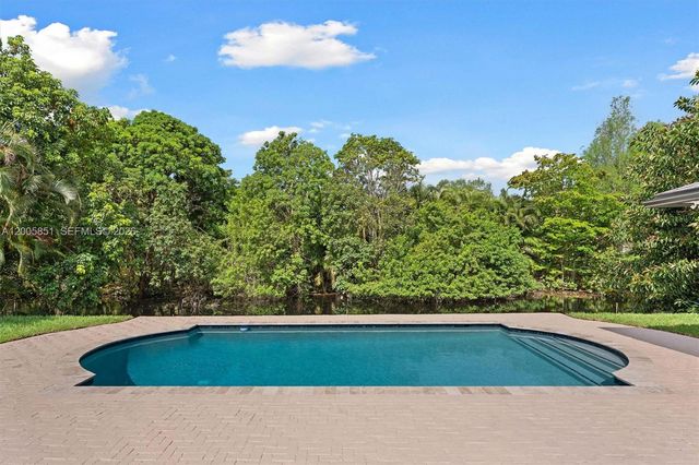 401 SW 63rd Ter, Plantation, FL 33317