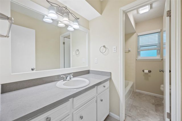 603 Hillcrest Circle, Huntsville, TX 77340