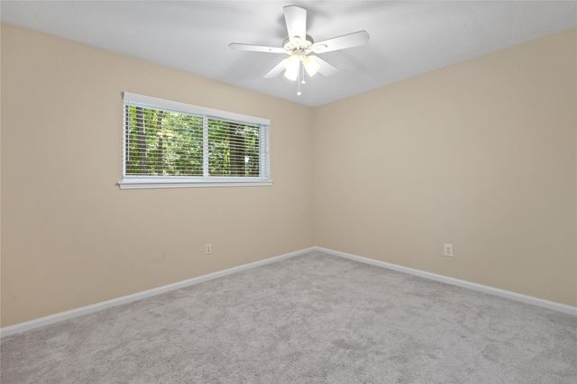 603 Hillcrest Circle, Huntsville, TX 77340