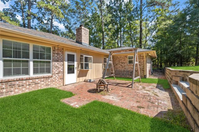 603 Hillcrest Circle, Huntsville, TX 77340