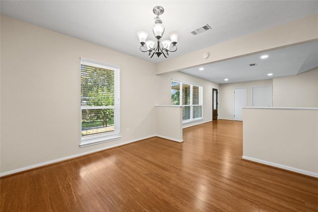 603 Hillcrest Circle, Huntsville, TX 77340