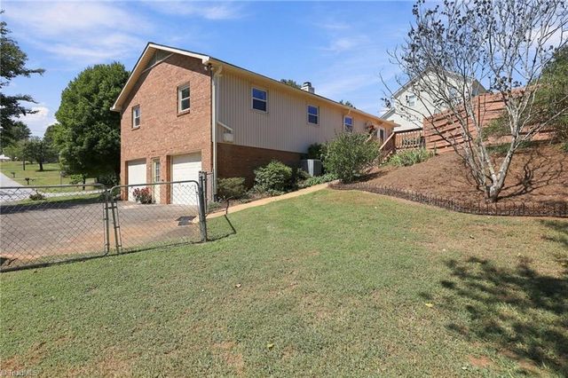 1181 Bebb Willow Lane, Lewisville, NC 27023