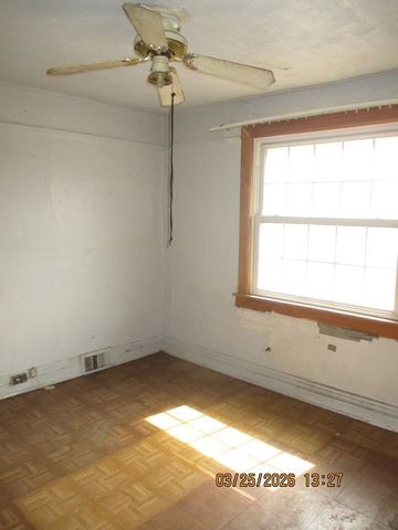 5242 W Monroe Street, Chicago, IL 60644