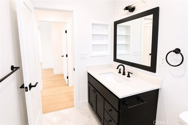 522 17th Street C, Huntington Beach, CA 92648