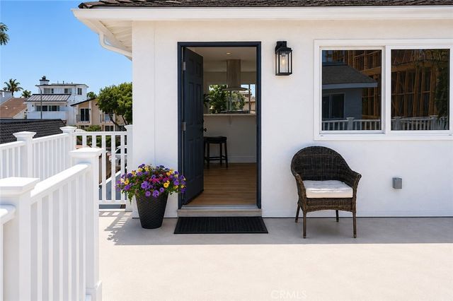 522 17th Street C, Huntington Beach, CA 92648