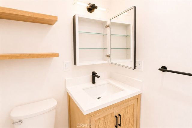 522 17th Street C, Huntington Beach, CA 92648