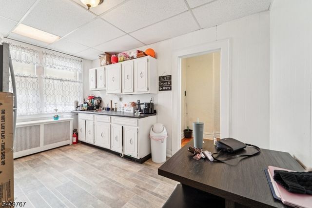 164 Farnham Ave, Lodi Boro, NJ 07644