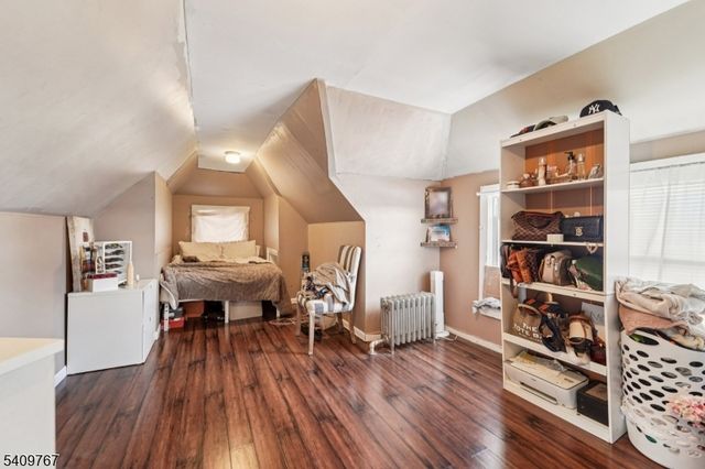 164 Farnham Ave, Lodi Boro, NJ 07644