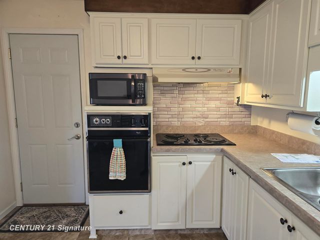 2400 Denise Drive, Clio, MI 48420