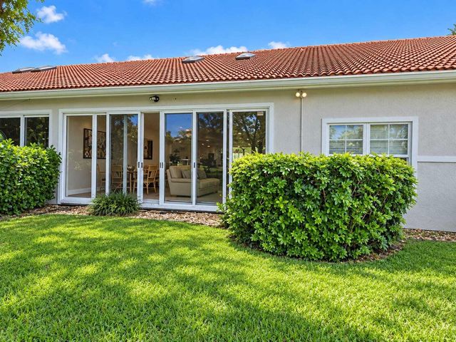 4103 CARRIAGE Drive H3, Pompano Beach, FL 33069