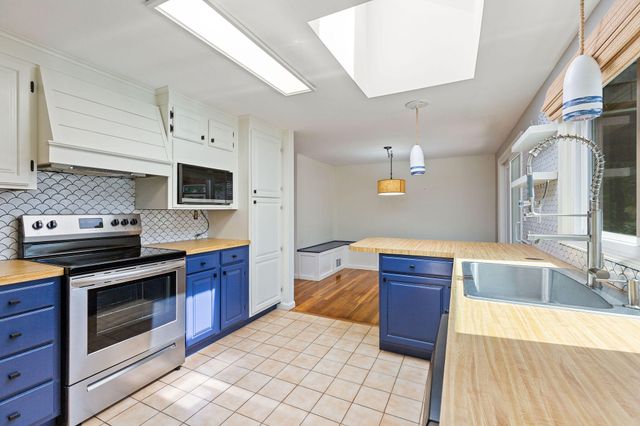 1197 Orleans Road, Harwich, MA 02645