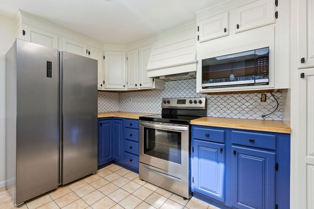 1197 Orleans Road, Harwich, MA 02645